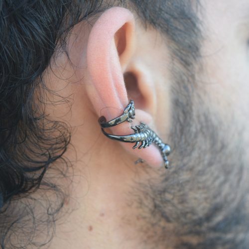 Centipede Ear Cuff Black 4